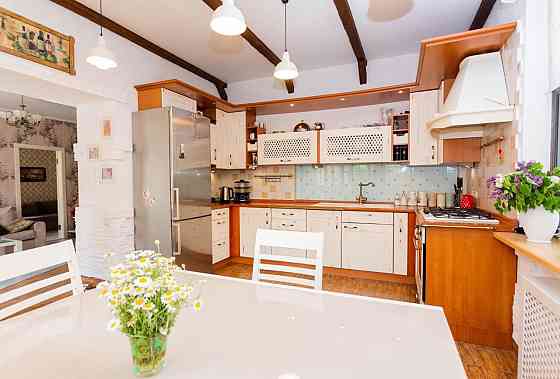 Продается в 400 м от моря прекрасная квартира дом в 2 уровнях Одесса