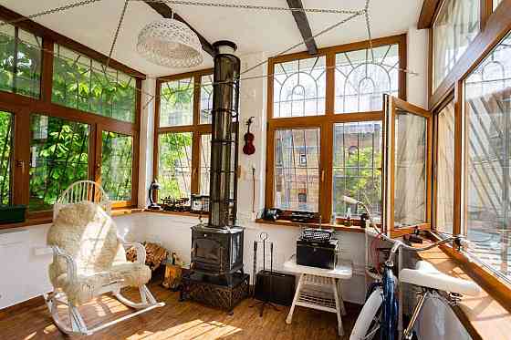 Продается в 400 м от моря прекрасная квартира дом в 2 уровнях Одесса