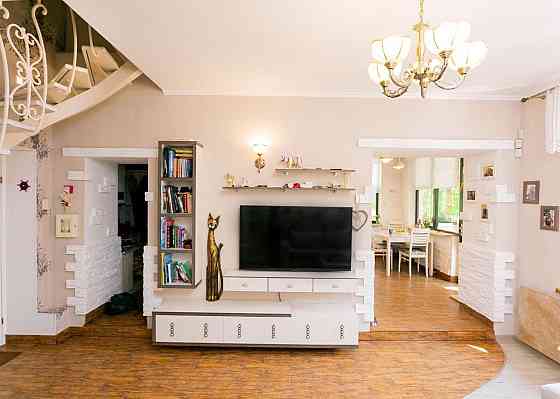 Продается в 400 м от моря прекрасная квартира дом в 2 уровнях Одесса