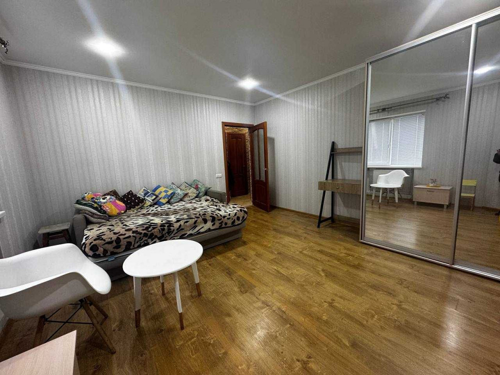 Продається 1 кім. кв. з ремонтом! Р-н Центрального парку! Без комісії! Ирпень - изображение 1