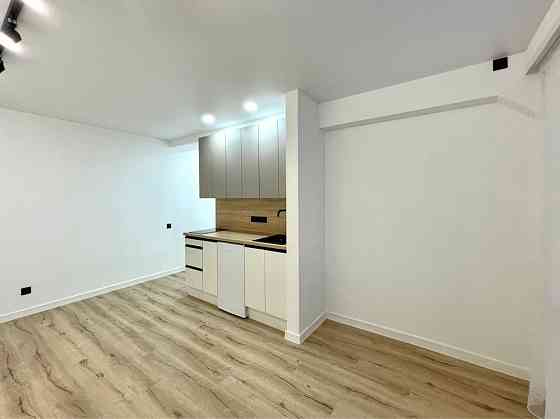 Нова квартира з новим ремонтом! Дарницька площа! Київ