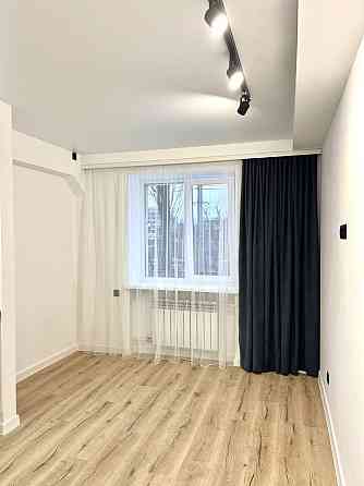 Нова квартира з новим ремонтом! Дарницька площа! Київ
