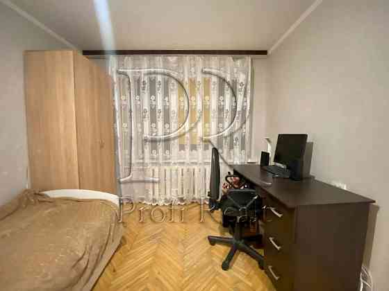 Продаж 1 кімн. квартири по вул. Бучми 6в, Березняки/Русанівка Київ