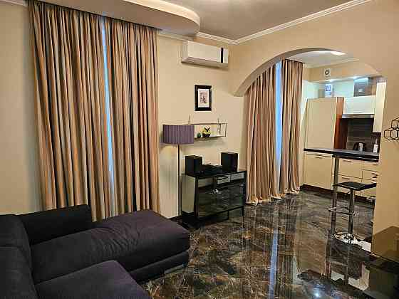 Сдам 2х ком.кв.с евроремонтом на улице Воскресенской Дніпро