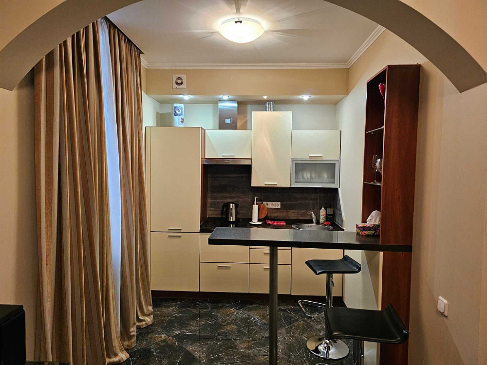 Сдам 2х ком.кв.с евроремонтом на улице Воскресенской Дніпро - зображення 2