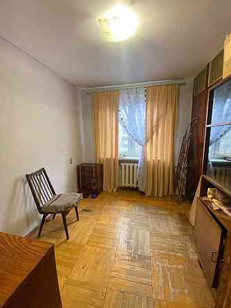 Сдам трехкомнатную квартиру возле Дома Мебели. Одеса