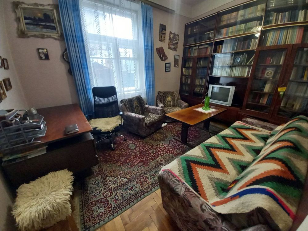 Продаж квартири в центрі міста ремонт жилий стан Мукачево - изображение 7