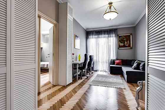 Продаж квартири в будинку люкс Львов