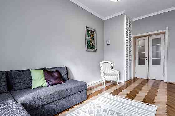 Продаж квартири в будинку люкс Львов