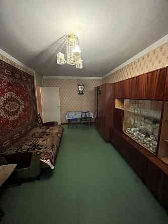 Продам 2 кімнатну квартиру по вулиці Довженка Чернигов