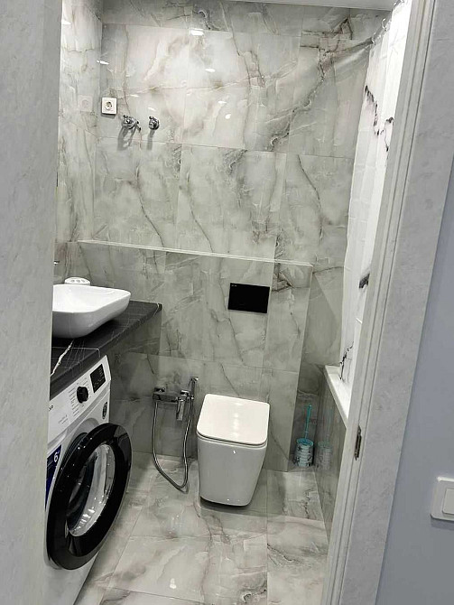 Студия двухкомнатная район цирка Дніпро - зображення 5