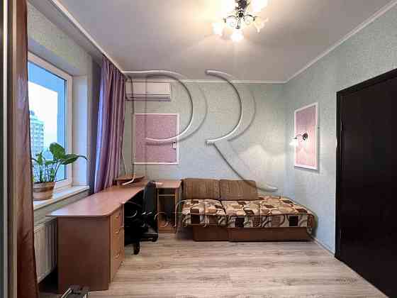 Продаж 2 кімн. квартири Драгоманова 6/1, Позняки/Осокорки Київ