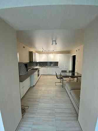 Продам велику 3-кімнатну квартиру ЖК Салют бульвар Слави Перемога Дніпро