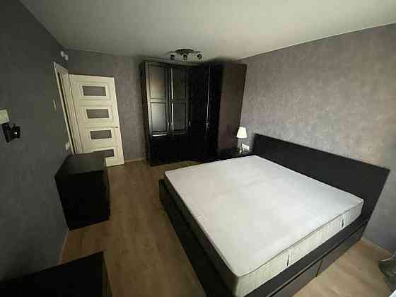 Продам велику 3-кімнатну квартиру ЖК Салют бульвар Слави Перемога Дніпро