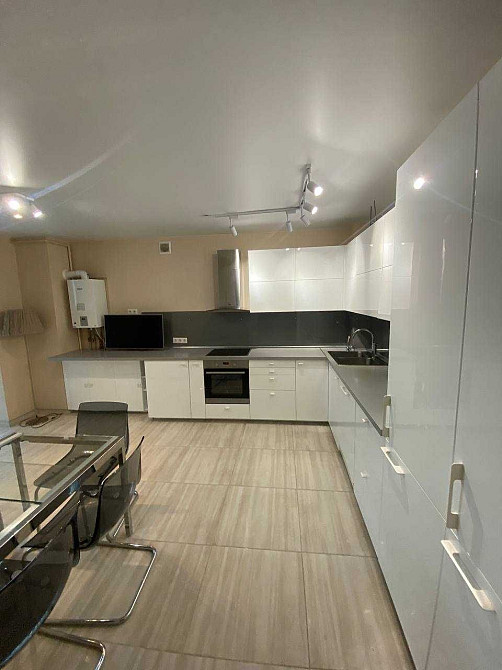 Продам велику 3-кімнатну квартиру ЖК Салют бульвар Слави Перемога Дніпро - зображення 2