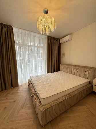 Продається гарна однокімнатна. ЖК Crystal Ужгород