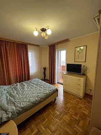 Продам 3 кімнатну квартиру по вулиці Соборності Чернигов