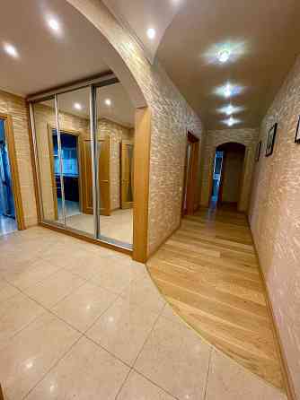 Петра Григоренка 12. Позняки. Генератор. Київ