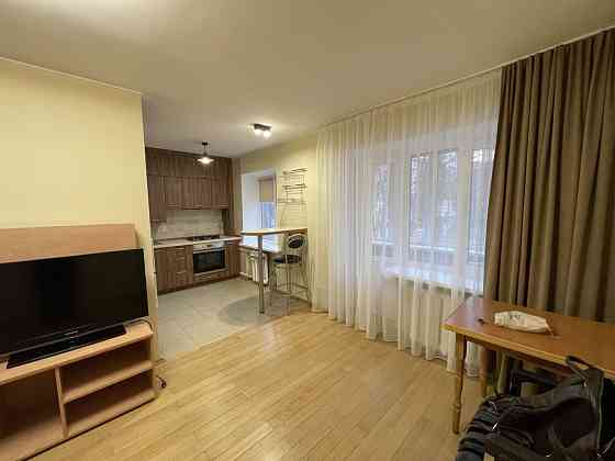 Сдается 3-к квартира. Новый ремонт, отличная локация! Київ