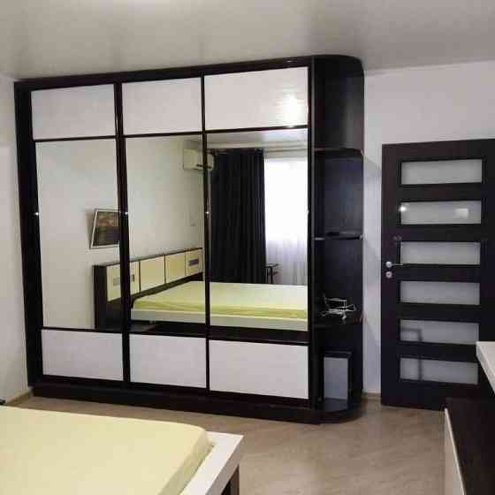 Продам 3х комнатную квартиру в ТЕПЛОМ КИРПИЧНОМ ДОМЕ Одесса