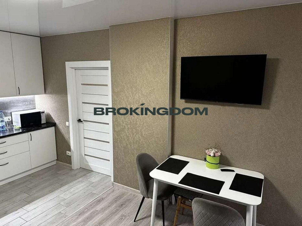 Продажа 2х кімнатної квартири, ЖК Варшавскій 2 Киев - изображение 1