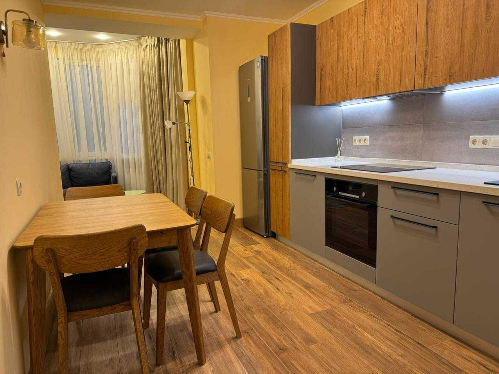 Левка Лук'яненка 29в, затишна, облаштована 1 кім. кв, м Минська, без % Київ - зображення 1