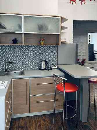 2-кімнатна у центрі міста Київ