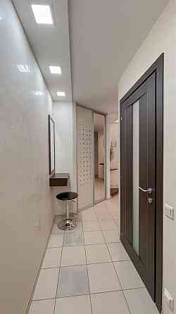 БЕЗ КОМІСІЇ! Стильна 2-кімнатна квартира за 100 м від метро Печерська Київ