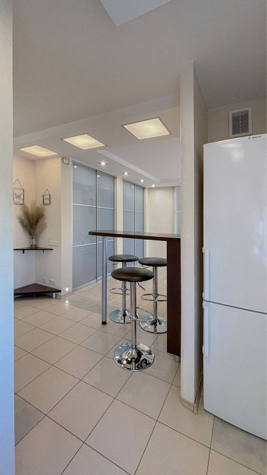 БЕЗ КОМІСІЇ! Стильна 2-кімнатна квартира за 100 м від метро Печерська Київ - зображення 7