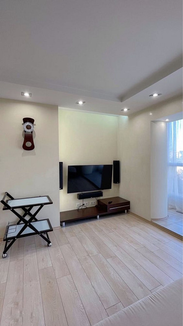 БЕЗ КОМІСІЇ! Стильна 2-кімнатна квартира за 100 м від метро Печерська Київ - зображення 8