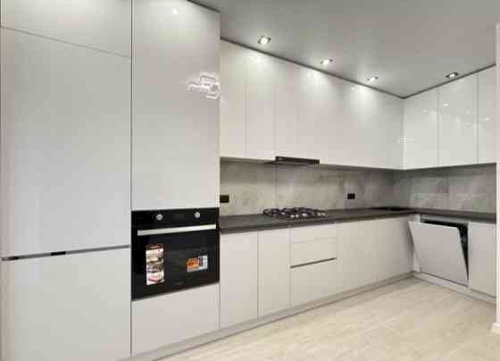 Сучасна та стильна квартира в чудовому ройні міста! Хмельницький