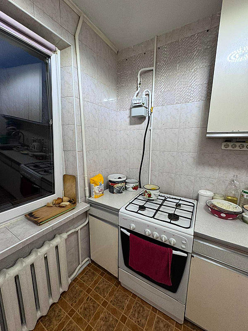 Третій поверх, двокімнатна, хороший стан! Хмельницький - зображення 1