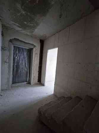 Трикімнатна. 570дол.за м.кв! Зданна. Центр. Княгинин. Івано-Франківськ