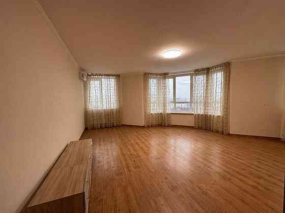 Вул. Героїв Оборони, 10А. 3-кімн. 112 кв.м. Без комісії. Київ