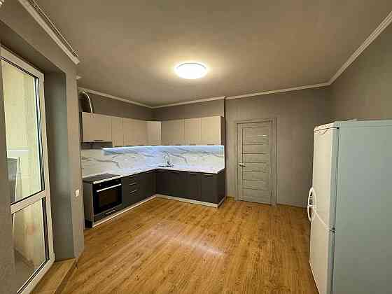 Вул. Героїв Оборони, 10А. 3-кімн. 112 кв.м. Без комісії. Київ