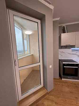 Вул. Героїв Оборони, 10А. 3-кімн. 112 кв.м. Без комісії. Київ