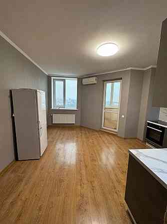 Вул. Героїв Оборони, 10А. 3-кімн. 112 кв.м. Без комісії. Київ