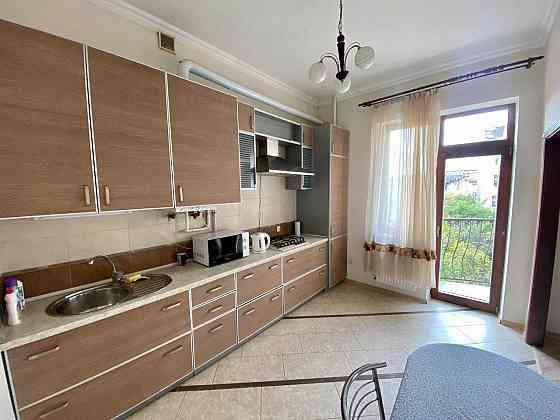 Оренда 2-кім квартири з підземним паркінгом, новобудова біля центру Львів