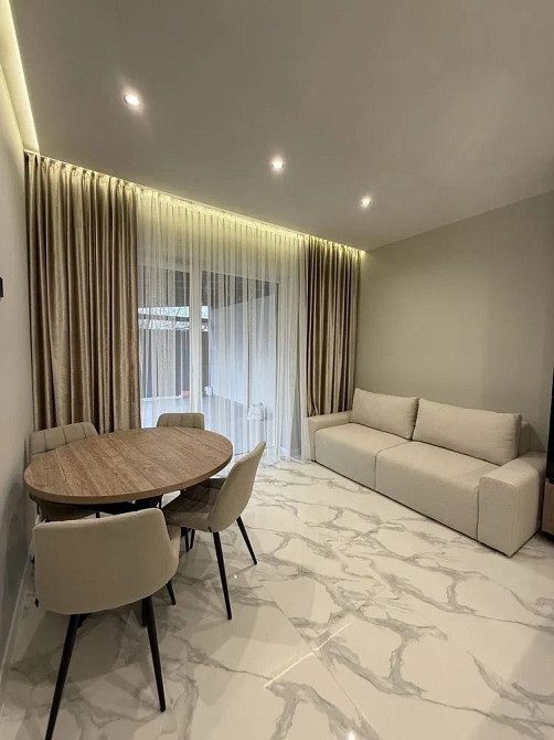 Оренда 1,5 к квартири з терасою | з внутрішнім двориком Ужгород - изображение 1