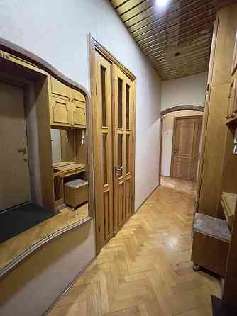 Аренда 1ком.+ гараж во дворе ул. Титова,2 Дніпро