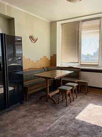 Оренда просторої двоповерхової квартири в «тихому центрі» Києва Київ