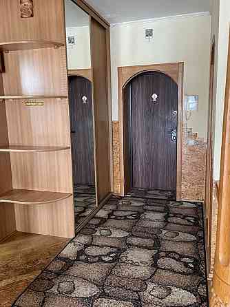 Оренда просторої двоповерхової квартири в «тихому центрі» Києва Київ