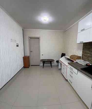 Квартира з ремонтом, балконом. Терміново. Буча