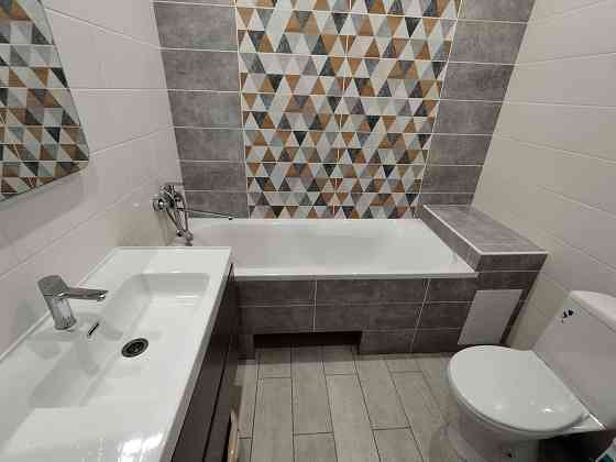 Продаж 2 кімнатної квартири на перемичці,  вул Молодіжна   АГВ. Винница