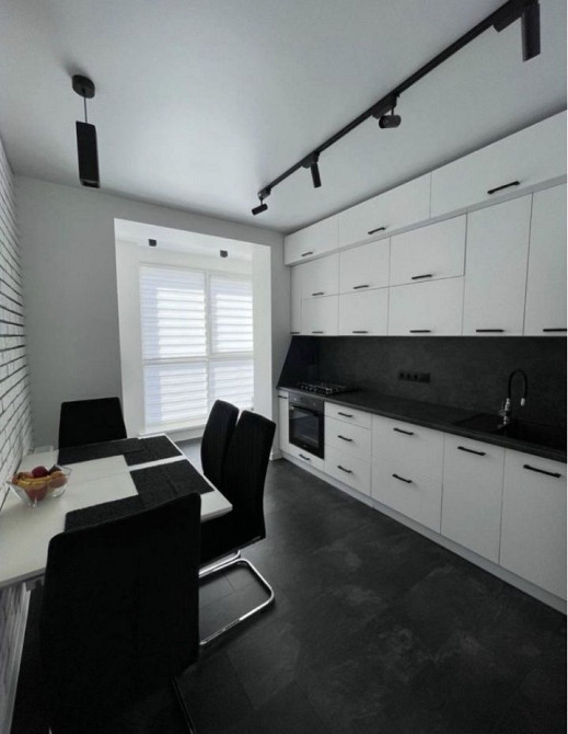 Оренда 2х кімнатної квартири з хорошим сучасним ремонтом в новобудові Хмельницький - зображення 2