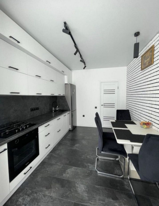 Оренда 2х кімнатної квартири з хорошим сучасним ремонтом в новобудові Хмельницький - зображення 1