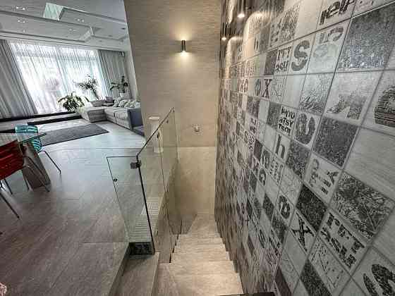 Оренда 2х поверхової квартири Київ