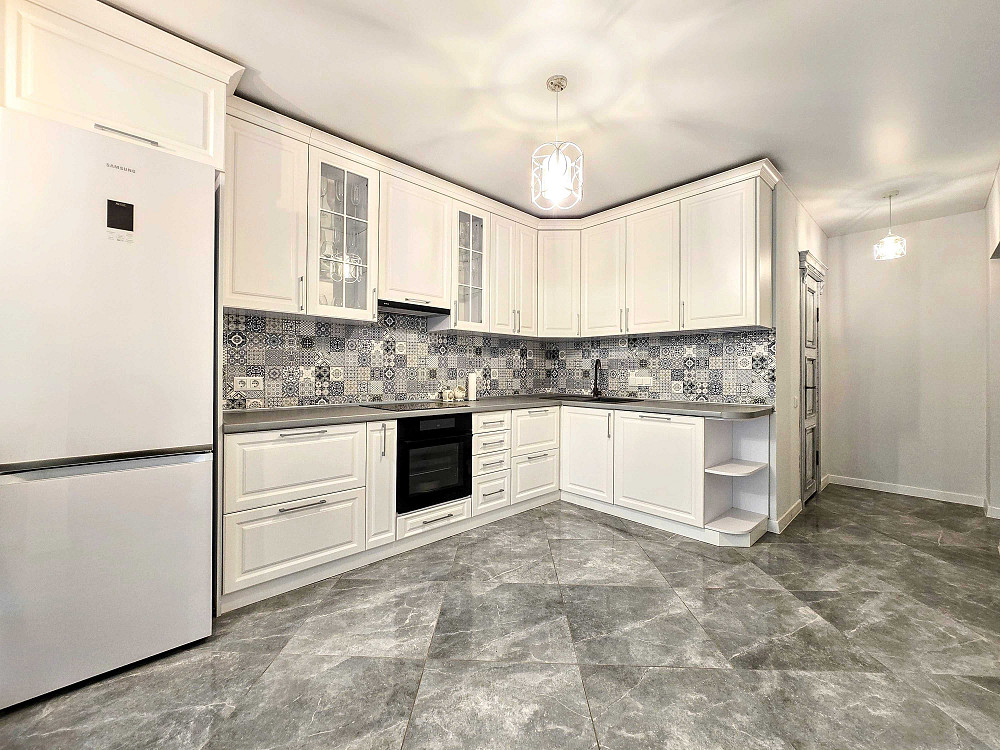 Здається НОВОБУДОВА кухня-студія + спальня вул.МАЗЕПИ в  р-н Кварц. Черновцы - изображение 1