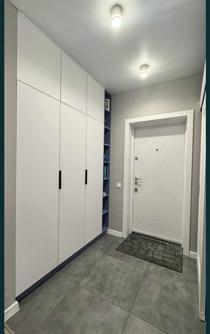 Простора 2к з великою кухнею-вітальнею! Ирпень - изображение 8