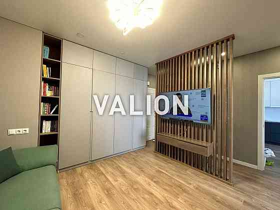 Двохкімнатна в ЖК ParkLand_ПаркЛенд, Юнацька, метро Васильківська Киев